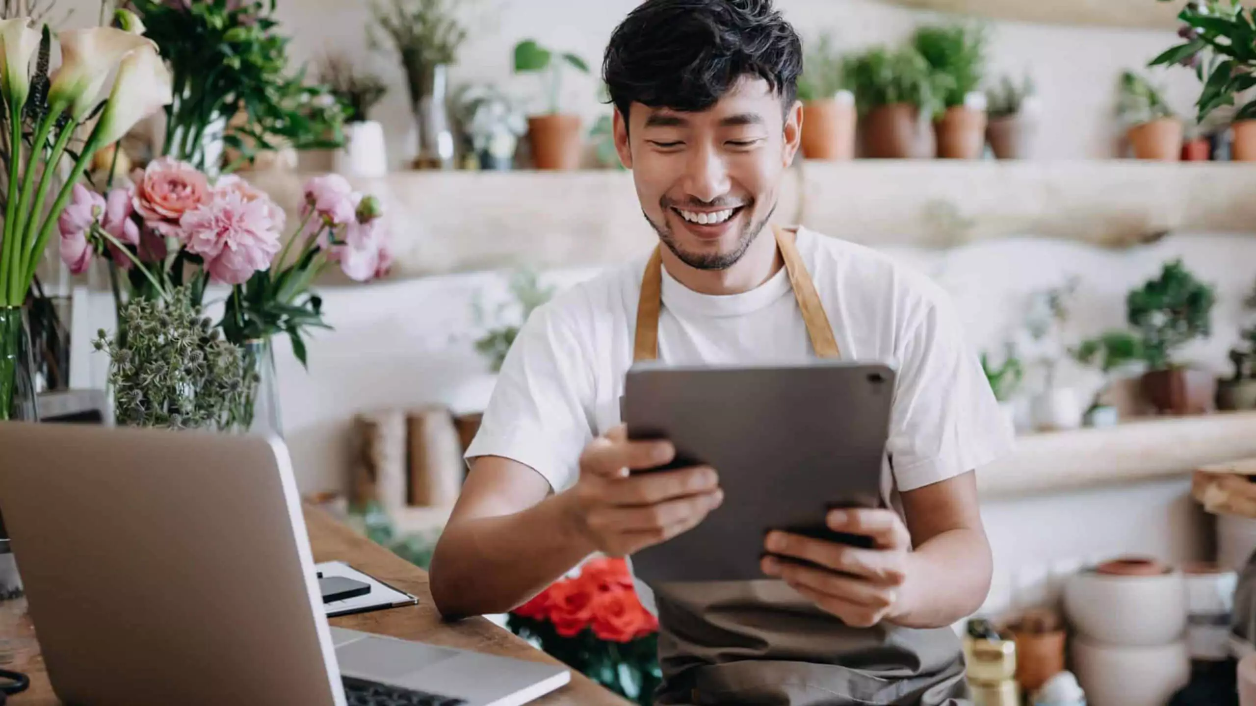 happy business owner use ai-tools